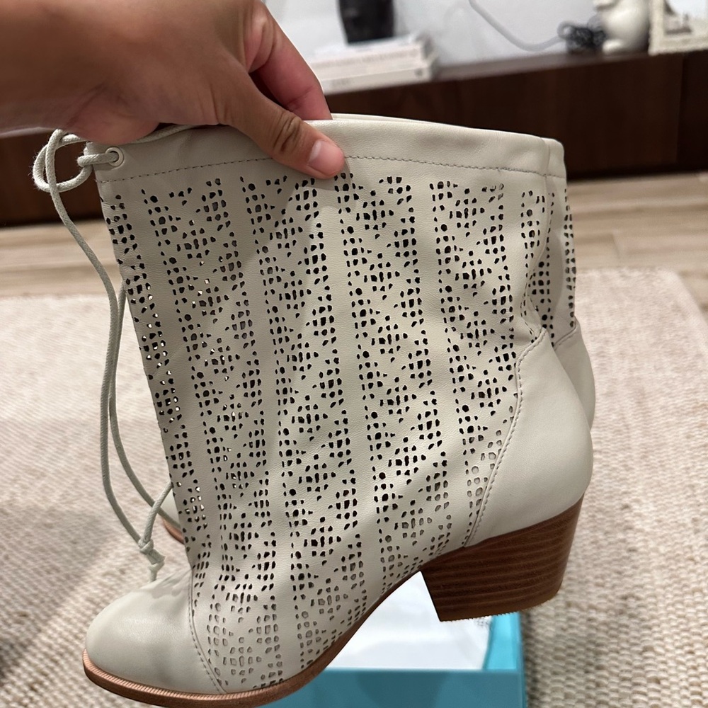 Vivienne Westwood Cream Perforated Leather Ankle Booties. NEW WITH BOX - Picture 7 of 10